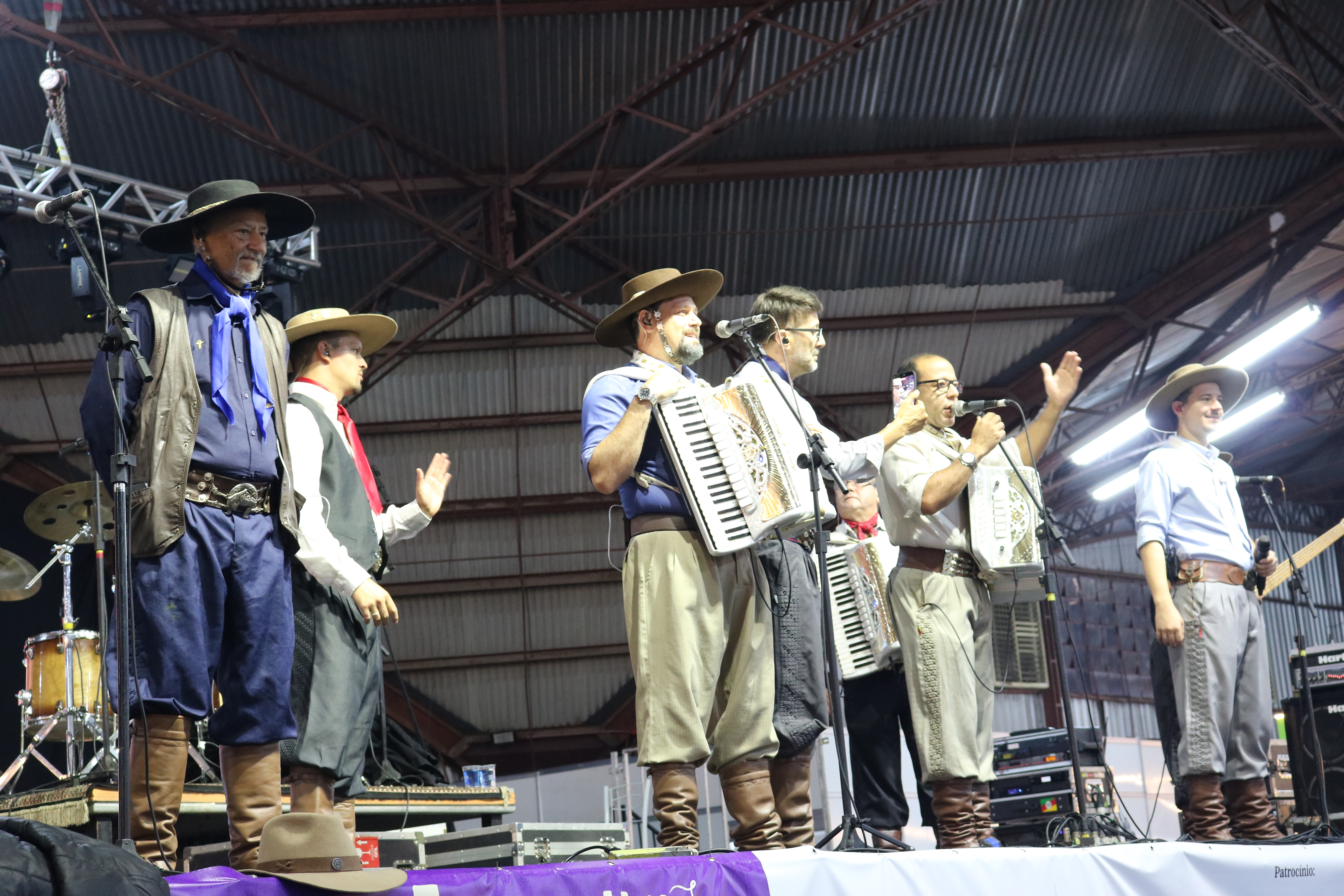 Show com Os Monarcas ocorreu na noite deste sábado na Festa da Uva 2026 - Crédito Maiara Bachi-1772933254.JPG